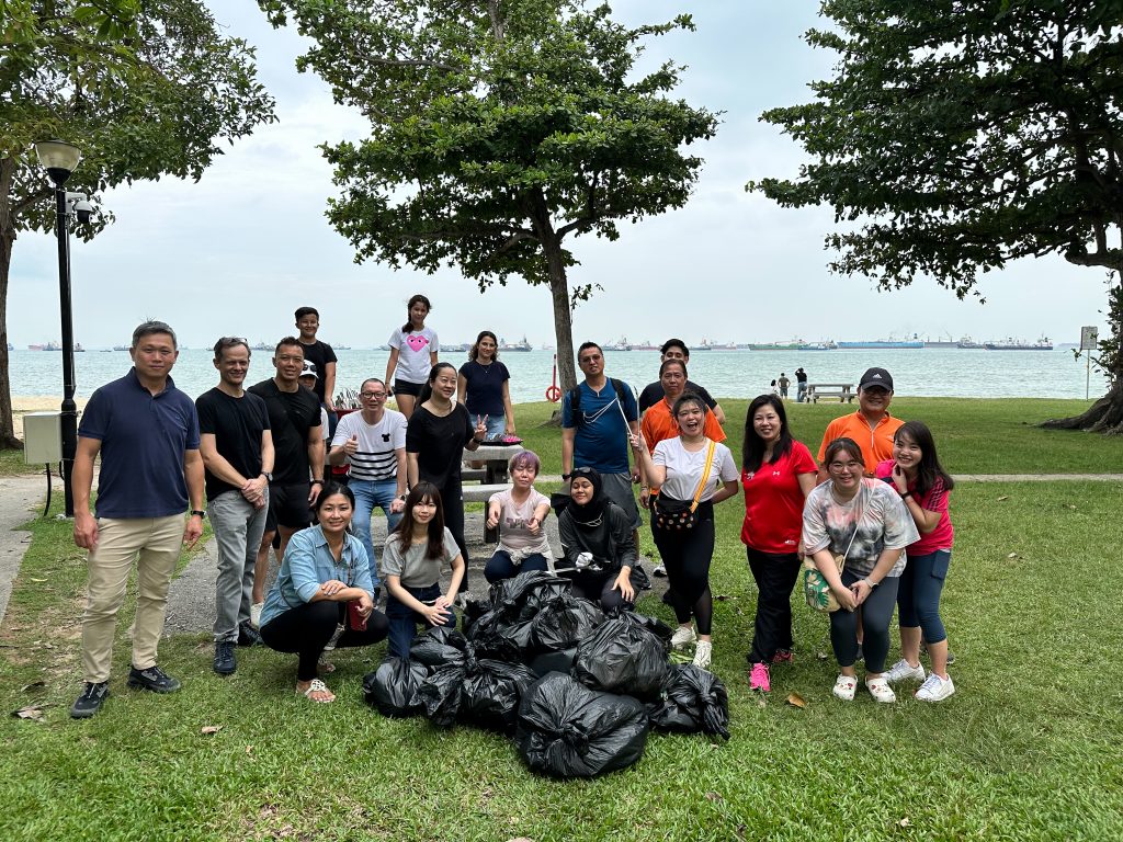 Global Exhibitions Day: SACEOS Beach Cleanup